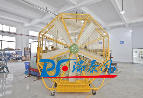 瑞泰風(fēng)工業(yè)大風(fēng)扇、鋼結(jié)構(gòu)廠房通風(fēng)降溫方案、廠房車間通風(fēng)降溫方案、大型工業(yè)風(fēng)扇、物流倉儲(chǔ)大風(fēng)扇、大吊扇、工業(yè)風(fēng)扇、廠房車間降溫設(shè)備、廠房車間通風(fēng)設(shè)備、車間溫控設(shè)備、工業(yè)大吊扇、工業(yè)大風(fēng)扇、工業(yè)節(jié)能風(fēng)扇、湖北瑞兆偉業(yè)通風(fēng)降溫科技有限公司、瑞泰風(fēng)工業(yè)大風(fēng)扇