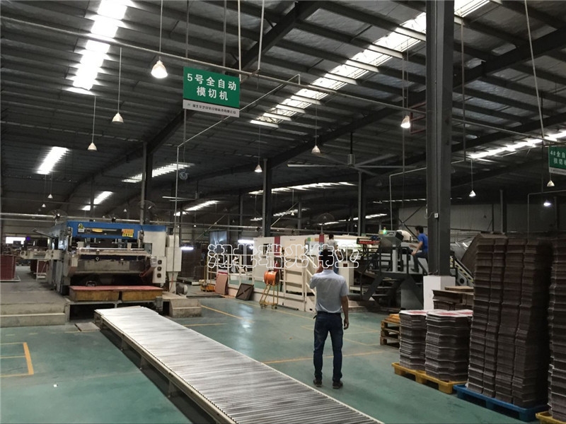 大型工業(yè)風(fēng)扇、工業(yè)大吊扇、工業(yè)大風(fēng)扇、工業(yè)節(jié)能風(fēng)扇、廠房車間通風(fēng)降溫設(shè)備