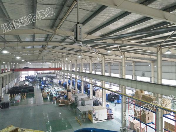 瑞泰風扇機組合，扇機組合，瑞泰風工業(yè)大風扇，蒸發(fā)式冷氣機，通風降溫設備，1000平米大型廠房
