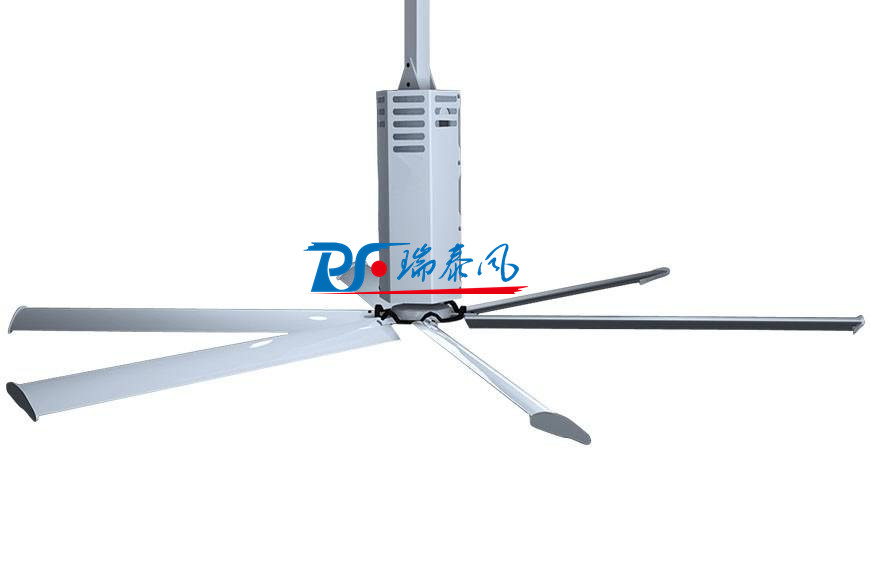電影《芳華》不忘初心，美好的人性永存；瑞泰風(fēng)工業(yè)大風(fēng)扇，17年如一日，堅(jiān)持以客為本、以質(zhì)取勝的發(fā)展方向！