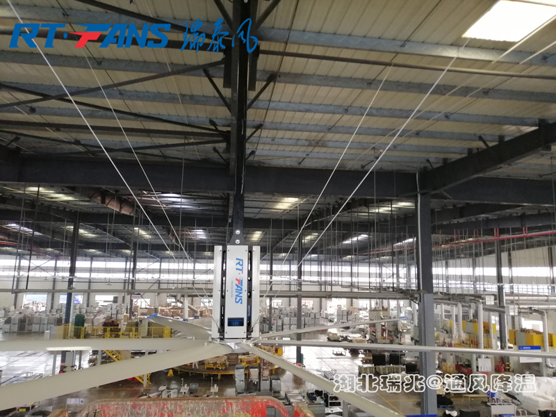 廠房車間安裝工業(yè)大風(fēng)扇不怕夏日高溫！