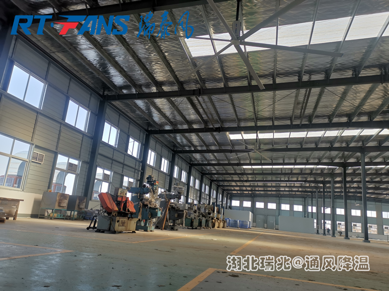夏天高溫工業(yè)大風(fēng)扇給您送清涼啦！