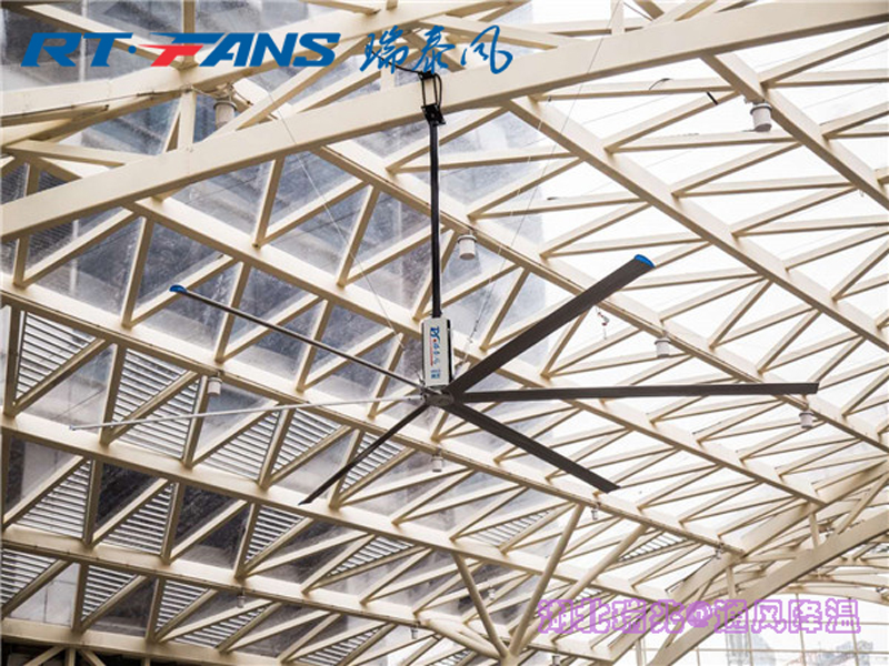 車間廠房使用工業(yè)大風扇降溫有什么優(yōu)勢？